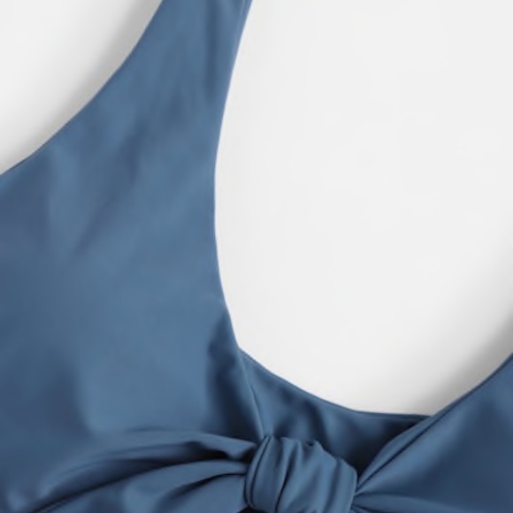 Blue front knot bikini PRICE NEGOTIABLE - Picture 2 of 5